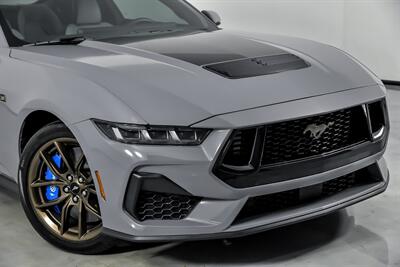 2024 Ford Mustang GT   - Photo 3 - Joliet, IL 60435