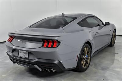 2024 Ford Mustang GT   - Photo 12 - Joliet, IL 60435