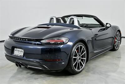 2017 Porsche 718 Boxster S-1 OWNER & CLEAN CARFAX - Photo 12 - Joliet, IL 60435
