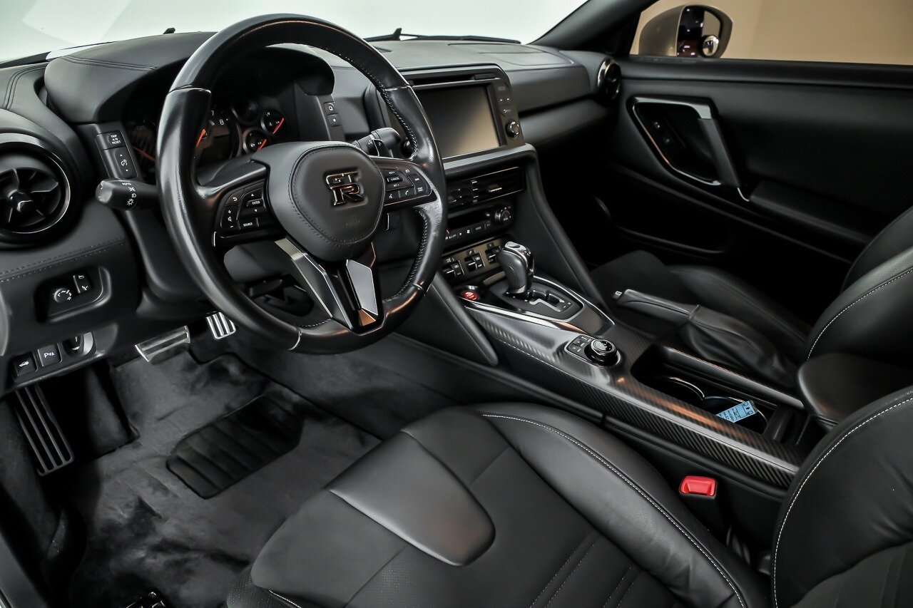 2019 Nissan GT-R Premium - Photo 19