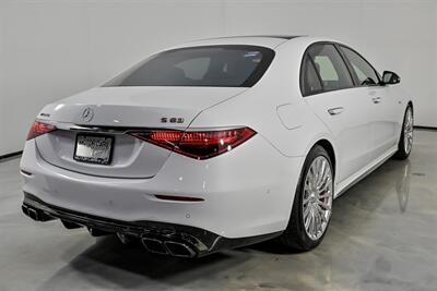 2024 Mercedes-Benz AMG S 63 E Performance   - Photo 11 - Joliet, IL 60435