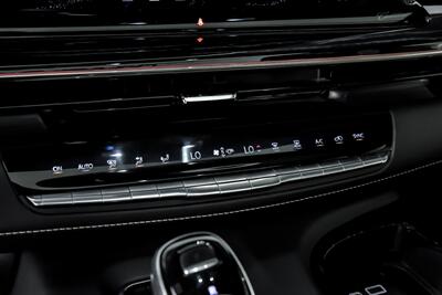 2021 Cadillac Escalade Sport   - Photo 37 - Joliet, IL 60435