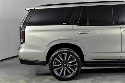 2021 Cadillac Escalade Sport   - Photo 13 - Joliet, IL 60435