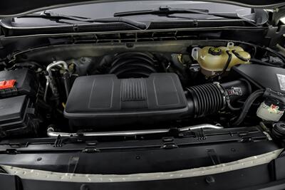 2021 Cadillac Escalade Sport   - Photo 17 - Joliet, IL 60435