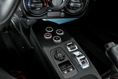 2015 Alfa Romeo 4C - Photo 34 - Joliet, IL 60435