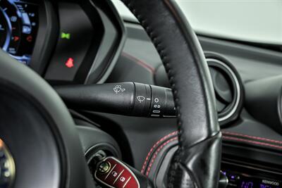 2015 Alfa Romeo 4C - Photo 30 - Joliet, IL 60435