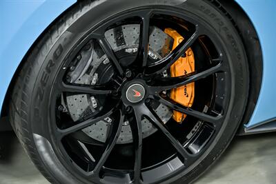 2018 McLaren 570S Spider -HUGE $242K MSRP-RARE PAINT-CARBON FIBER INTERIOR   - Photo 16 - Joliet, IL 60435