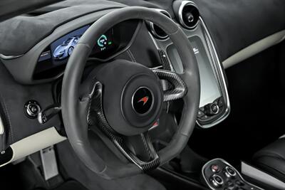 2018 McLaren 570S Spider -HUGE $242K MSRP-RARE PAINT-CARBON FIBER INTERIOR   - Photo 29 - Joliet, IL 60435