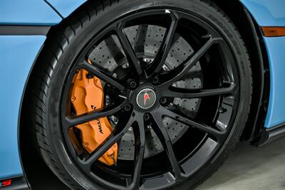 2018 McLaren 570S Spider -HUGE $242K MSRP-RARE PAINT-CARBON FIBER INTERIOR   - Photo 17 - Joliet, IL 60435