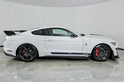 2020 Ford Mustang Shelby GT500-CFTP-GOLDEN TICKET!   - Photo 14 - Joliet, IL 60435
