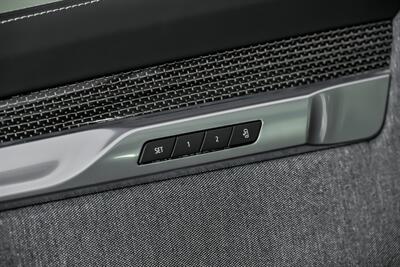 2026 Cadillac Escalade-V   - Photo 19 - Joliet, IL 60435