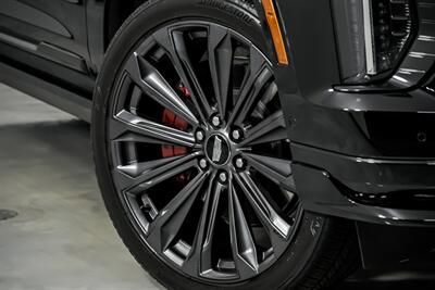 2026 Cadillac Escalade-V   - Photo 4 - Joliet, IL 60435