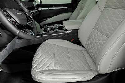 2026 Cadillac Escalade-V   - Photo 21 - Joliet, IL 60435
