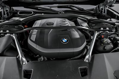 2023 BMW 740i-REAR THEATER-HUGE MSRP-SATIN BLACK!   - Photo 17 - Joliet, IL 60435