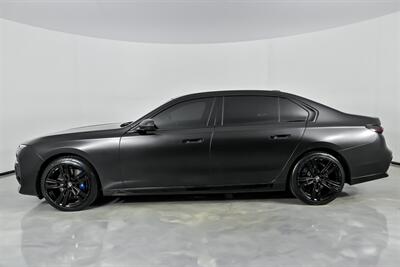 2023 BMW 740i-REAR THEATER-HUGE MSRP-SATIN BLACK!   - Photo 8 - Joliet, IL 60435