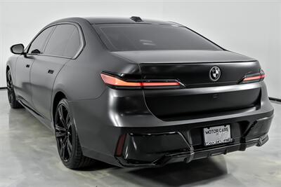 2023 BMW 740i-REAR THEATER-HUGE MSRP-SATIN BLACK!   - Photo 10 - Joliet, IL 60435