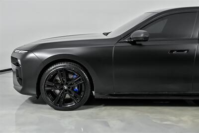 2023 BMW 740i-REAR THEATER-HUGE MSRP-SATIN BLACK!   - Photo 7 - Joliet, IL 60435