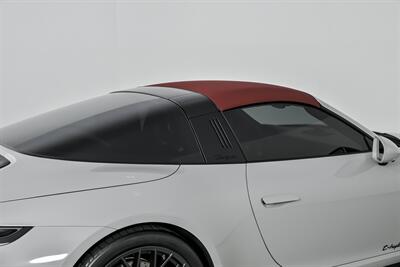 2025 Porsche 911 Targa 4 GTS   - Photo 20 - Joliet, IL 60435