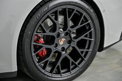 2025 Porsche 911 Targa 4 GTS   - Photo 19 - Joliet, IL 60435