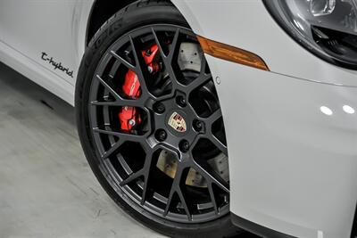 2025 Porsche 911 Targa 4 GTS   - Photo 4 - Joliet, IL 60435