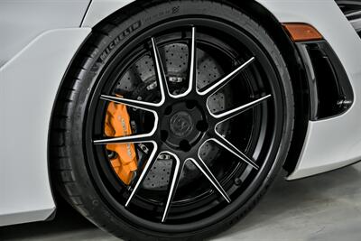 2019 McLaren 720S Performance   - Photo 18 - Joliet, IL 60435