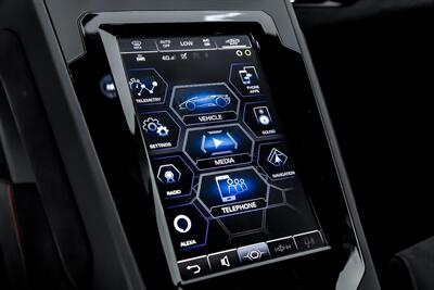 2024 Lamborghini Huracan EVO Spyder   - Photo 37 - Joliet, IL 60435