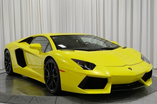 2015 Lamborghini Aventador