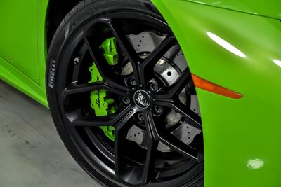 2018 Lamborghini Huracan LP 580-2   - Photo 4 - Joliet, IL 60435