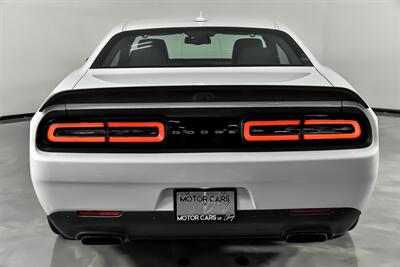 2021 Dodge Challenger SRT Hellcat   - Photo 11 - Joliet, IL 60435