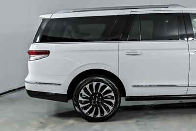 2024 Lincoln Navigator L Black Label   - Photo 13 - Joliet, IL 60435