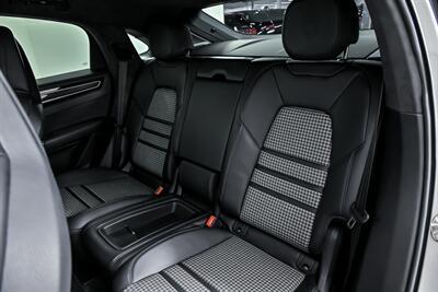2022 Porsche Cayenne Turbo Coupe   - Photo 24 - Joliet, IL 60435