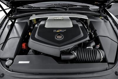 2010 Cadillac CTS-V   - Photo 17 - Joliet, IL 60435