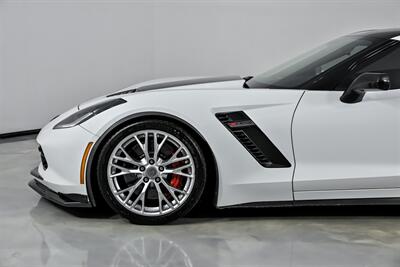 2016 Chevrolet Corvette Z06 2LZ   - Photo 7 - Joliet, IL 60435
