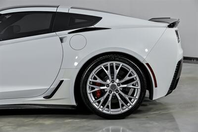 2016 Chevrolet Corvette Z06 2LZ   - Photo 9 - Joliet, IL 60435