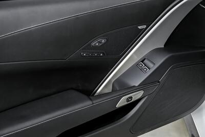 2016 Chevrolet Corvette Z06 2LZ   - Photo 18 - Joliet, IL 60435