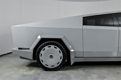 2024 Tesla Cybertruck -$30K MODS-FULL PAINT TO MATCH! - Photo 12 - Joliet, IL 60435
