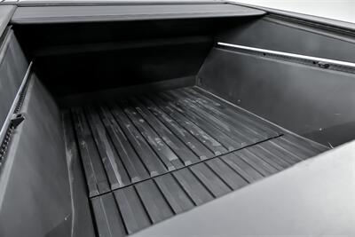 2024 Tesla Cybertruck -$30K MODS-FULL PAINT TO MATCH! - Photo 15 - Joliet, IL 60435