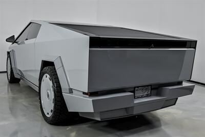 2024 Tesla Cybertruck -$30K MODS-FULL PAINT TO MATCH! - Photo 9 - Joliet, IL 60435