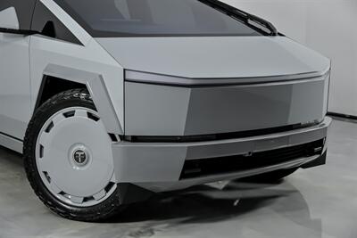 2024 Tesla Cybertruck -$30K MODS-FULL PAINT TO MATCH! - Photo 2 - Joliet, IL 60435