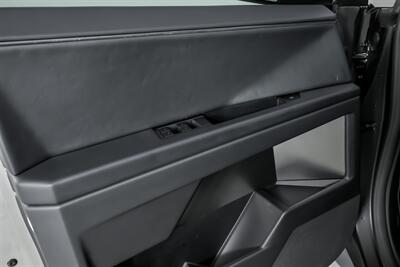 2024 Tesla Cybertruck -$30K MODS-FULL PAINT TO MATCH! - Photo 17 - Joliet, IL 60435