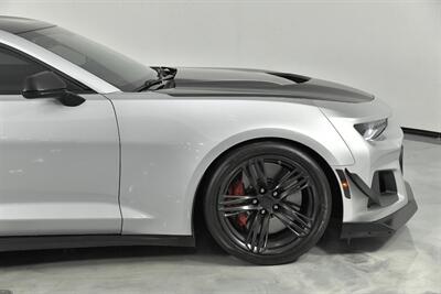 2018 Chevrolet Camaro ZL1 1LE   - Photo 15 - Joliet, IL 60435