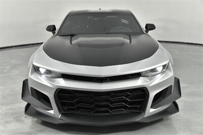 2018 Chevrolet Camaro ZL1 1LE   - Photo 5 - Joliet, IL 60435