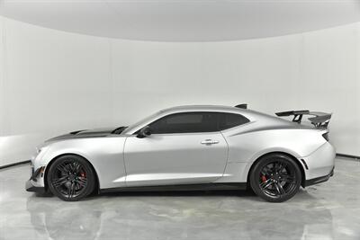 2018 Chevrolet Camaro ZL1 1LE   - Photo 8 - Joliet, IL 60435