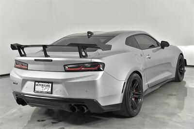 2018 Chevrolet Camaro ZL1 1LE   - Photo 12 - Joliet, IL 60435