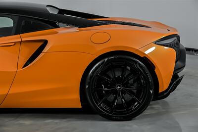 2023 McLaren Artura PERFORMANCE   - Photo 9 - Joliet, IL 60435