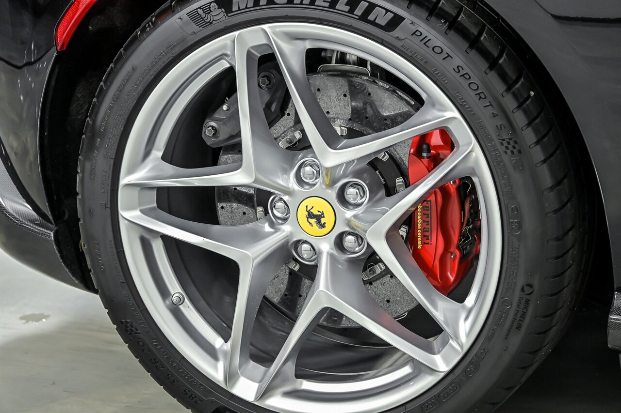 2021 Ferrari Roma Base - Photo 11