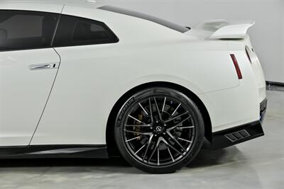 2021 Nissan GT-R Premium - Photo 9 - Joliet, IL 60435