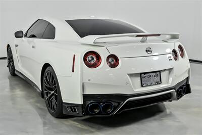 2021 Nissan GT-R Premium - Photo 10 - Joliet, IL 60435