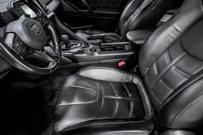 2021 Nissan GT-R Premium - Photo 21 - Joliet, IL 60435
