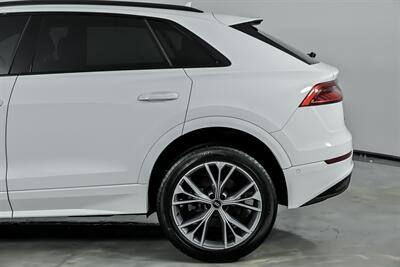 2021 Audi Q8 quattro Premium 55 TFSI   - Photo 9 - Joliet, IL 60435